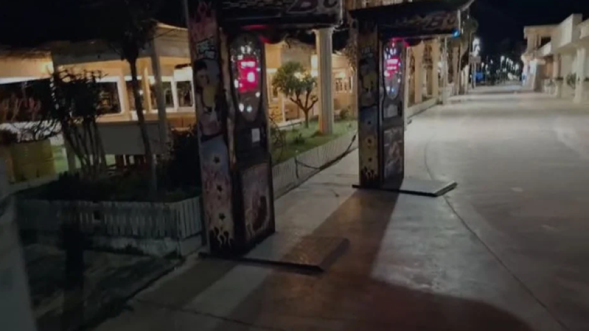  Ma hodhi fëmijën në ajër   prindi paralajmëron për pajisjen elektrike  boxer  tek shëtitorja në Shkëmbin e Kavajës