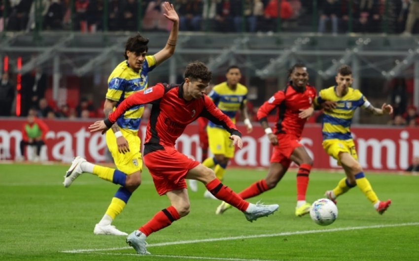 Milani nuk është për titull! Jashari 74 minuta 3 milani nuk eshte per titull jashari 74 minuta 699b55033f9e3