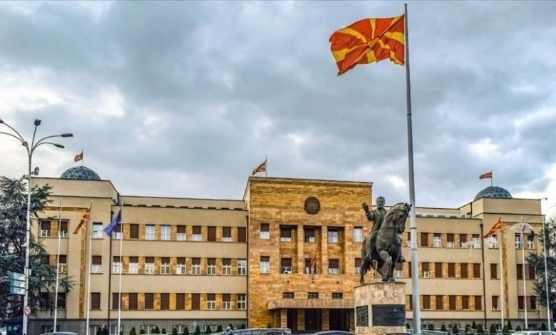 Në seancën e Kuvendit ndryshimet ligjore për pagat e zyrtarëve, gjyqtarëve dhe prokurorëve 3 ne seancen e kuvendit ndryshimet ligjore per pagat e zyrtareve gjyqtareve dhe prokuroreve 699ec9e1524bb