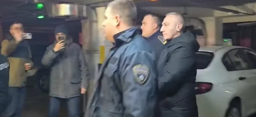 Përfundon marrja në pyetje, Artan Grubi del nga Prokuroria 3 perfundon marrja ne pyetje artan grubi del nga prokuroria 699c9dc07950b