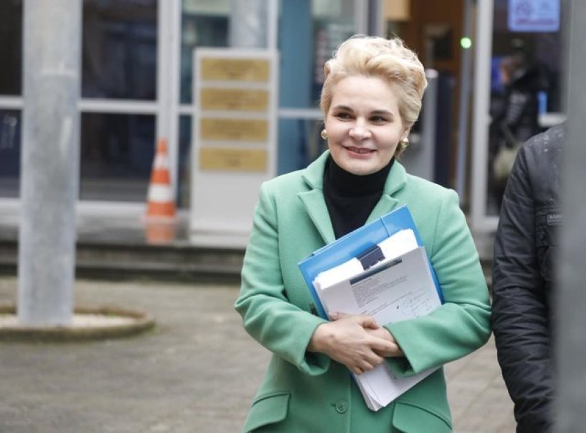 seanca ne gjkko kryemadhi te enjten tjeter do prezantoj mbrojtjen time shihemi ne prime 6984b4d4d2477