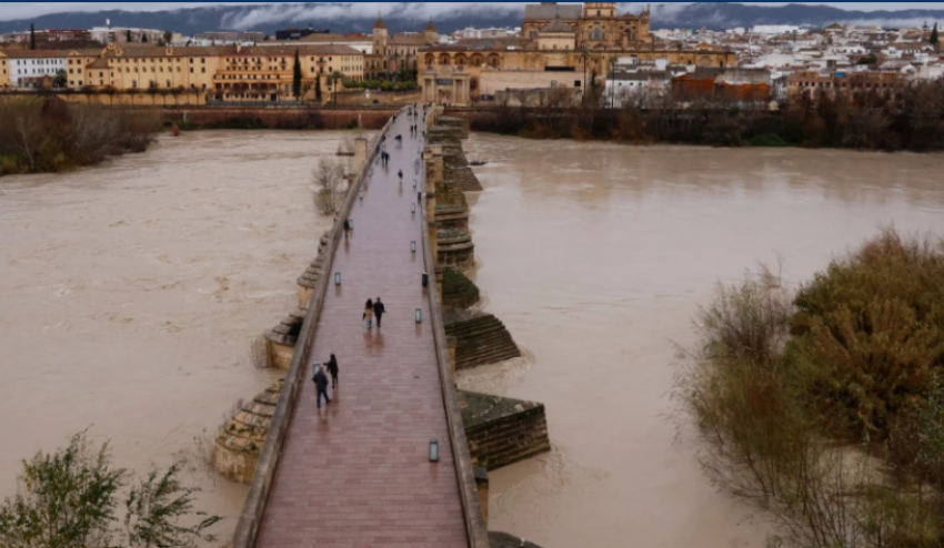 stuhia leonardo godet spanjen pezullohet trafiku evakuohen mbi 3500 persona 6983628ac1f81