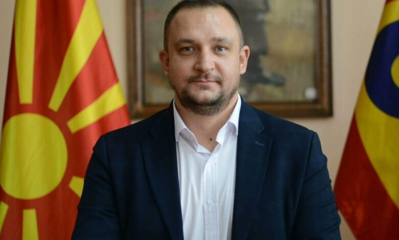 trendafilov asnje funksionar nuk vlen dhjete here me shume se nje punetor 6981c8e7a4bfd