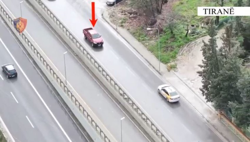 U kap mat në Unazën e Madhe me 10 kg kanabis, 2 pistoleta me silenciatorë dhe municion luftarak, arrestohet autori 1 u kap mat ne unazen e madhe me 10 kg kanabis 2 pistoleta me silenciatore dhe municion luftarak arrestohet autori 699994951e845