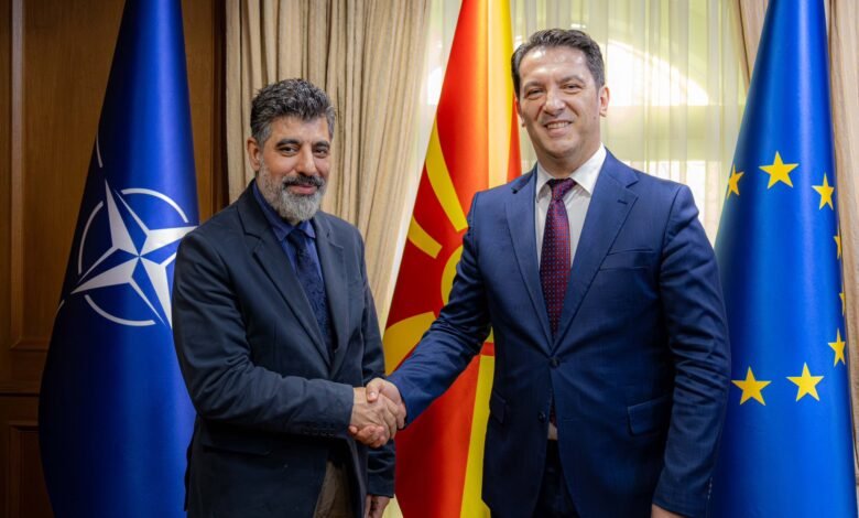 Zv/kryeministri i parë Bekim Sali dhe rektori i IBU diskutojnë bashkëpunim për rritjen e cilësisë në arsim 2 zv kryeministri i pare bekim sali dhe rektori i ibu diskutojne bashkepunim per rritjen e cilesise ne arsim 698f686523616