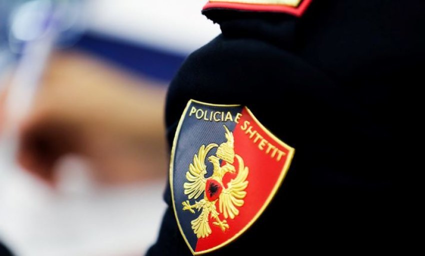 2 7 mln leke per te mos i hapur dosje penale tre policet e komisariatit te orikumit merren te pandehur 69bc862ae0e02