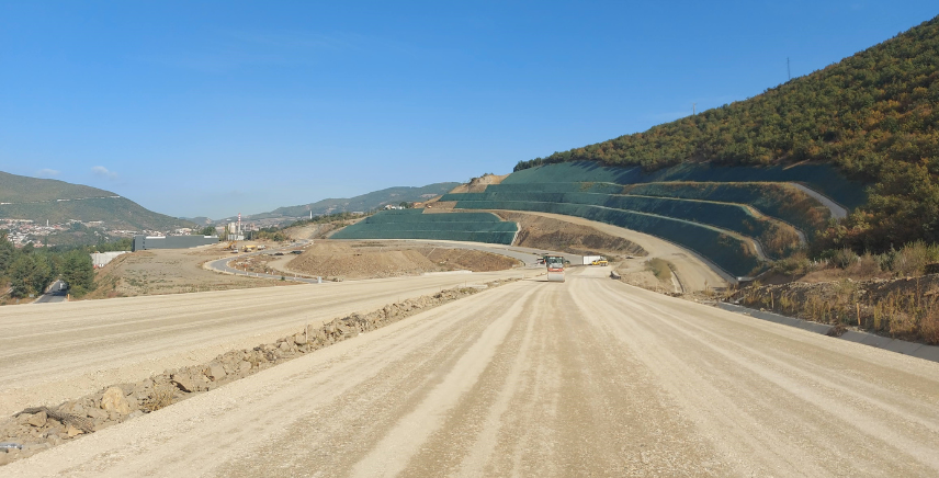 VLEN: Autostrada nuk kalon te tokat e tyre, prandaj po bërtasin! 6 RRUGA SHKUP BLLACE