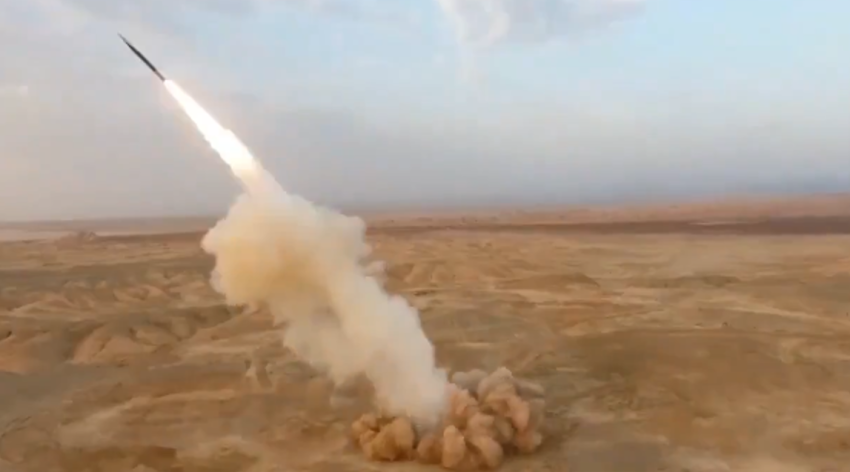 a po i mbarojne rezervat e raketave iranit apo po kursen per nje konflikt me te gjate 69a9d7cb42d09