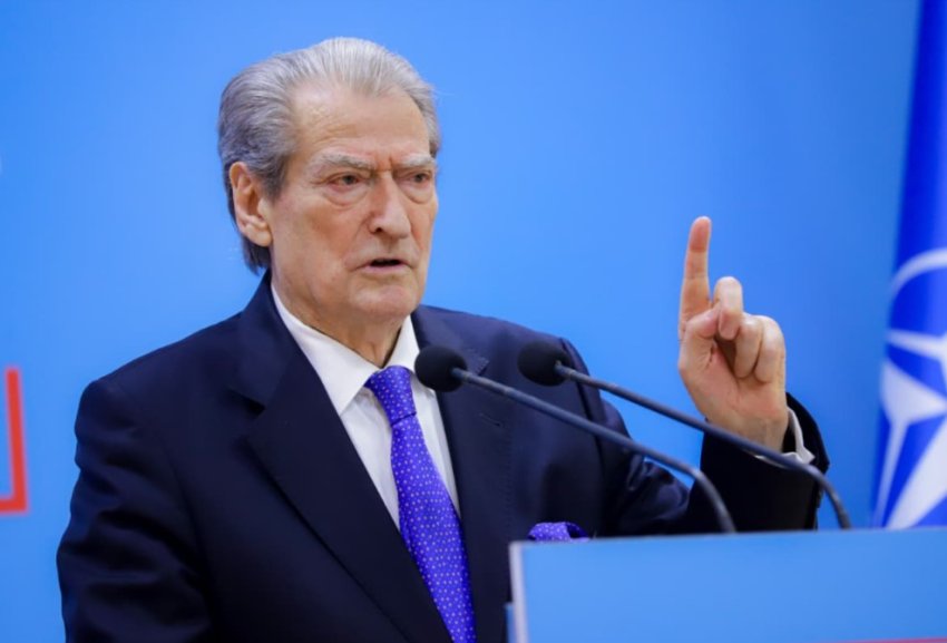 Berisha njofton protestën e radhës: Ditën e seancës për imunitetin e Lubi Ballukut shqiptarët të bashkohen te Kuvendi! 3 berisha njofton protesten e radhes diten e seances per imunitetin e lubi ballukut shqiptaret te bashkohen te kuvendi 69a61af591640