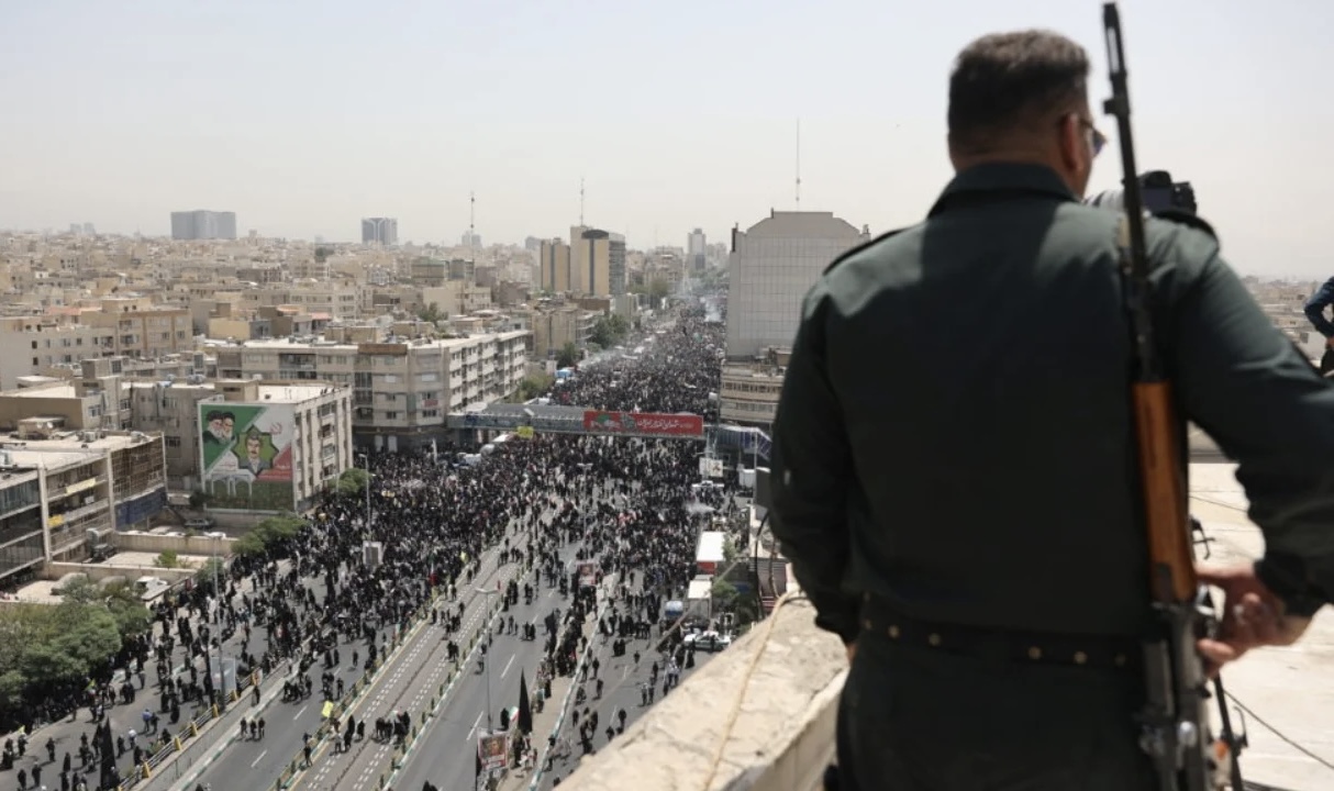 Dyshohen se ndanë vendndodhje ushtarake për Izraelin, arrestohen 20 persona në Iran 1 dyshohen se ndane vendndodhje ushtarake per izraelin arrestohen 20 persona ne iran 69b68698ca77b