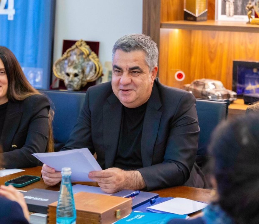 Gonxhja takim me përfaqësues të Bankës Botërore, investim 3 milion dollarë në turizmin vendas 3 gonxhja takim me perfaqesues te bankes boterore investim 3 milion dollare ne turizmin vendas 69c46d6e712bb