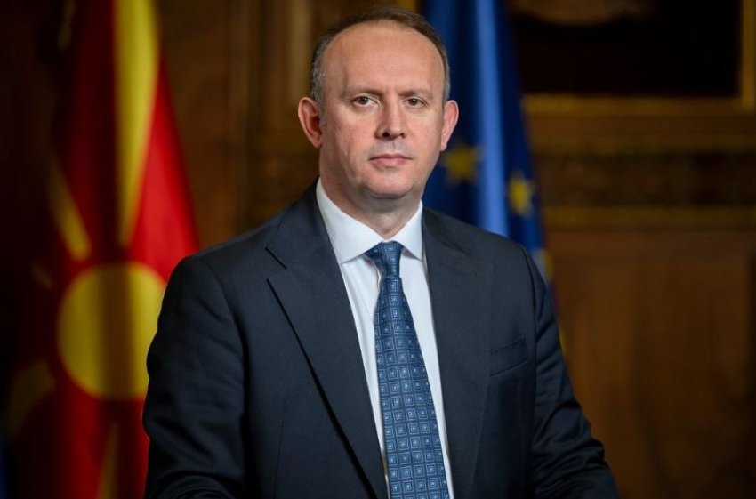 kryetari i kuvendit afrim gashi uron mesimdhenesit me rastin e dites se mesuesit dhe shkolles shqipe 69ac01495de6b