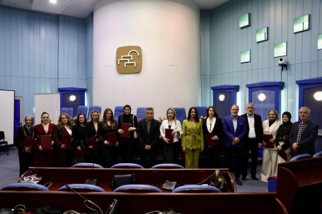 mexhiti 13 vendime per punesim te perhershem per 13 mesues 69c6e4d05462d