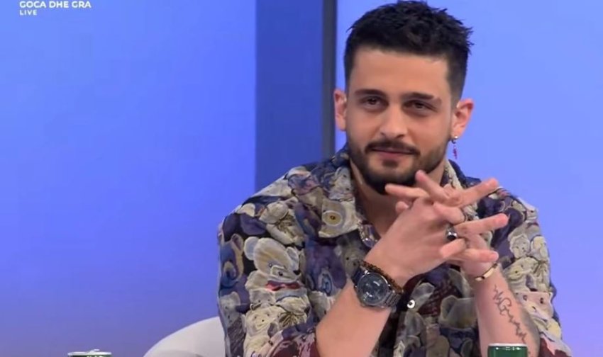 ndihem si peshku pa uje dj gimbo i ploteson live kerkesen e selin ne emision poston foton me unaze 69bdce5a07b68