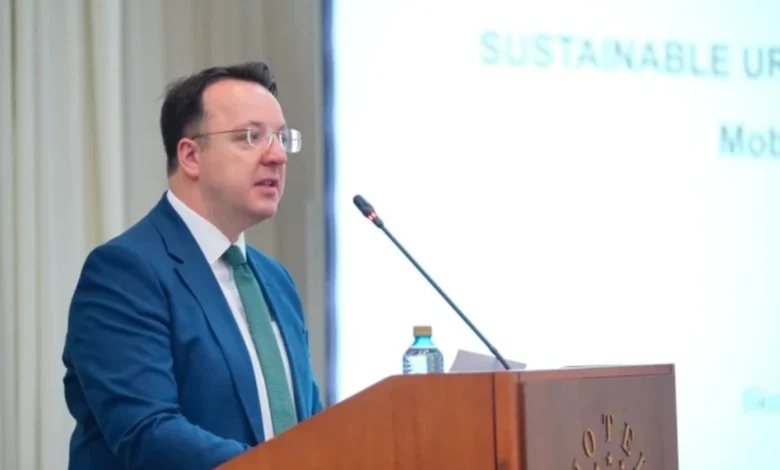 Nikolloski: Në Uashington u konfirmuan raportet e mira politike dhe ekonomike me SHBA-të 2 nikolloski ne uashington u konfirmuan raportet e mira politike dhe ekonomike me shba te 69bff8f939334