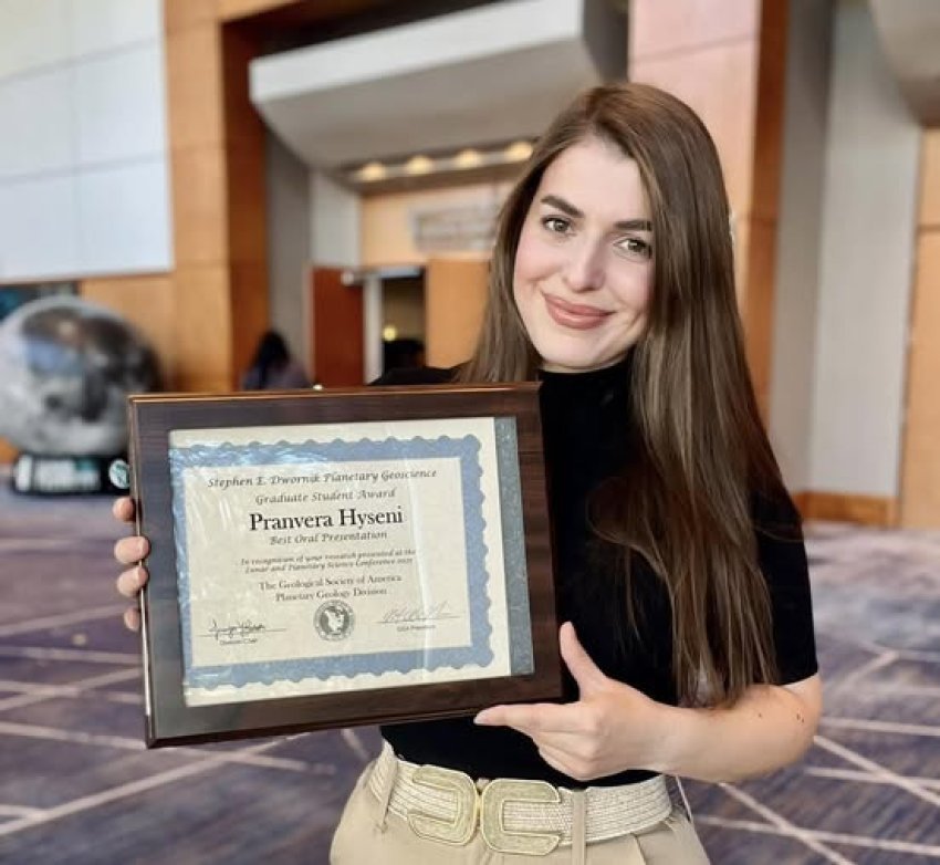 pranvera hyseni shperblehet me cmimin stephen e dwornik ne shba 69bb34c7b00ed