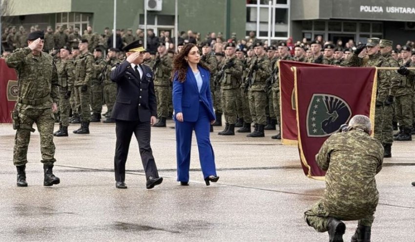 presidentja osmani parakalon para ushtareve te uck se 69a9696719238