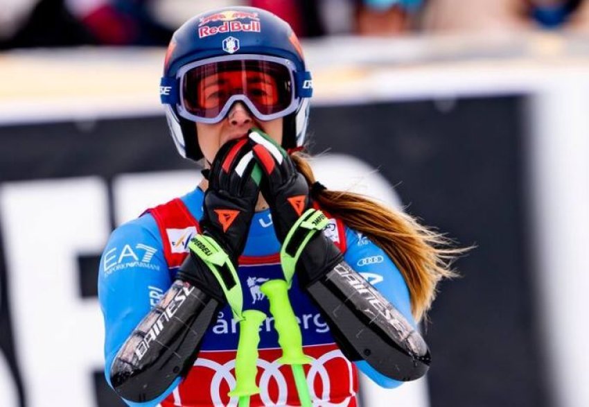 Sofia Goggia fiton Globit të vogël të kristaltë në supersllallom të madh 4 sofia goggia fiton globit te vogel te kristalte ne supersllallom te madh 69bfcf3fa2bf0