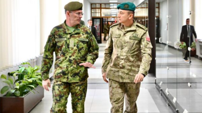 takimi i ulutas me shefin e ushtrise serbe ne beograd kfor pjese e komunikimeve te rregullta diskutime per shume tema 69b5b6b5c4090