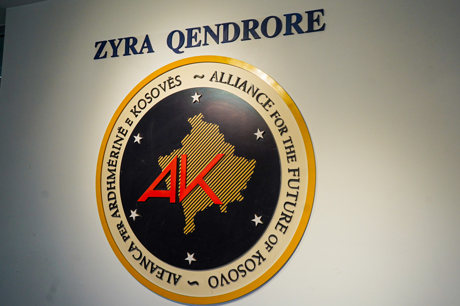 aak perkrahe protesten e studenteve ne shkup per provimin e jurisprudences ne gjuhen shqipe 69d387304fd65