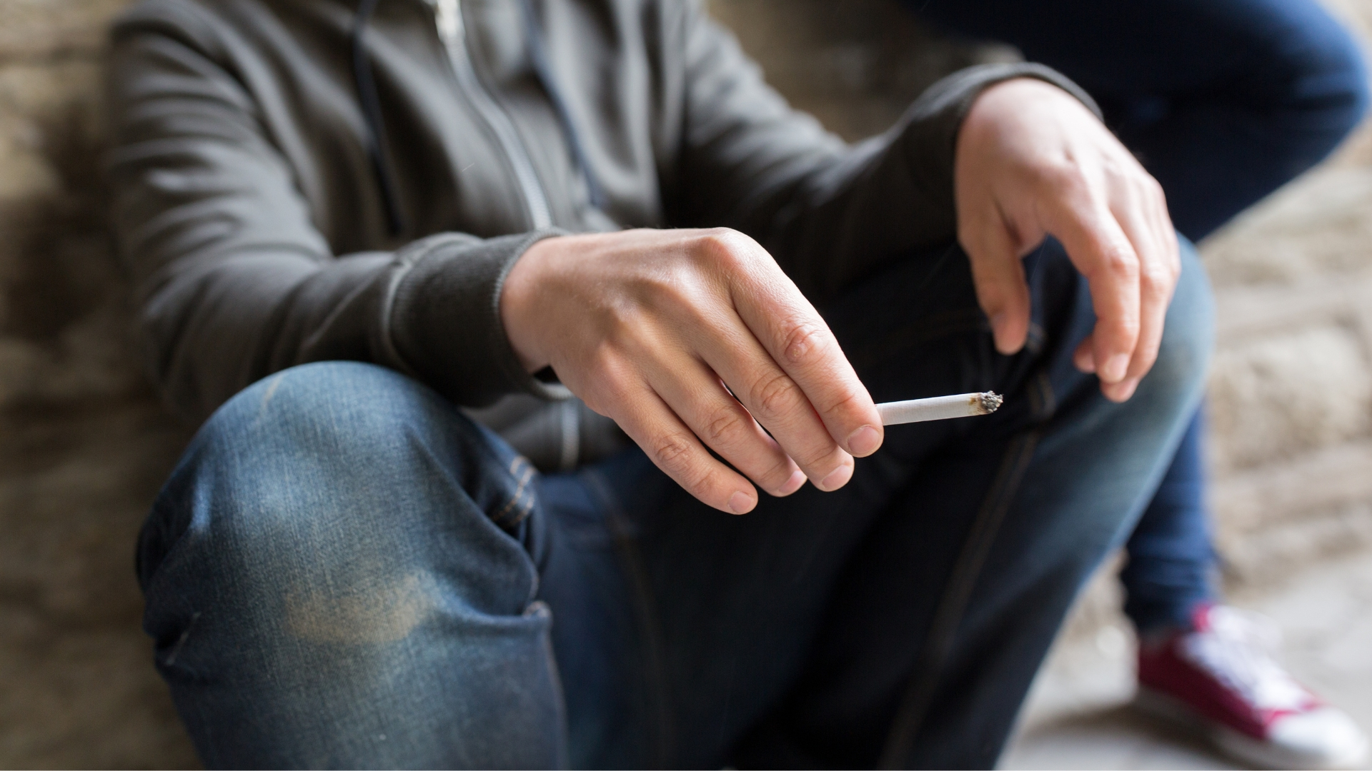 Çdo vit 600 deri në 700 pacientë me kancer në mushkëri  alarmoi Dr  Xhikovski