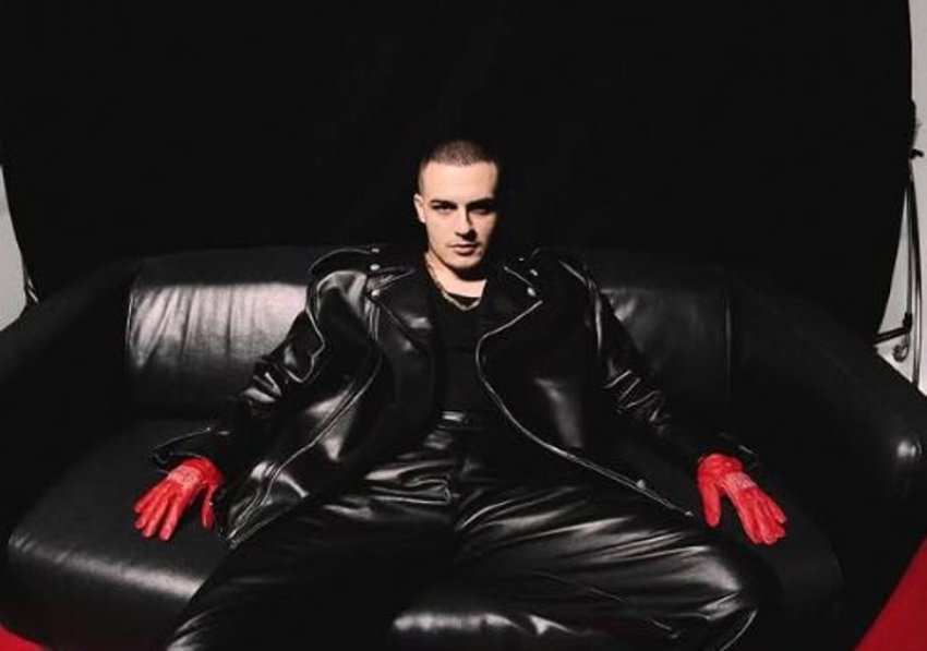 don xhoni ka nje dhurate per fansat e tij 69d4289bd95d8