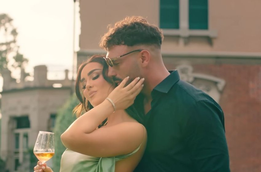 e gjithe vemendja te postimi i fundit i xhensiles per ledri vulen 69e389f8e5cee