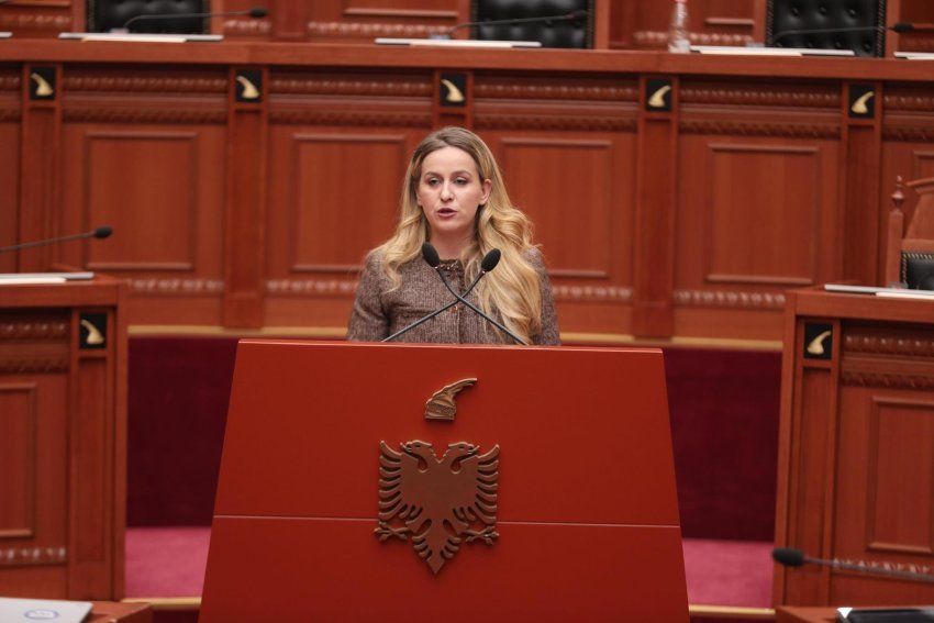 favorizohen oligarket jo zhvillimi rural vata paketat e maleve po shpopullojne fshatrat 69d7aadfbcd5c