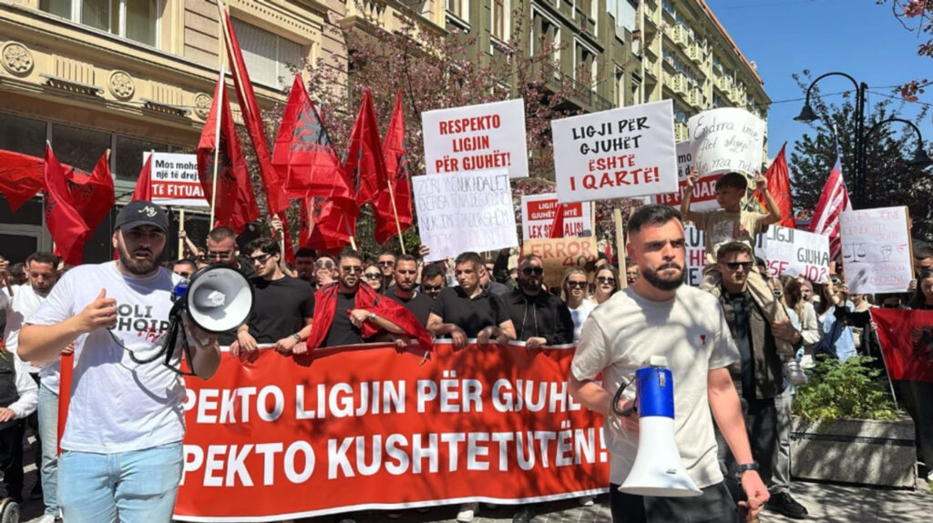 fillkov doreheqje gjuha shqipe nuk negociohet protestojne studentet shqiptare ne shkup 69d3a353b0201