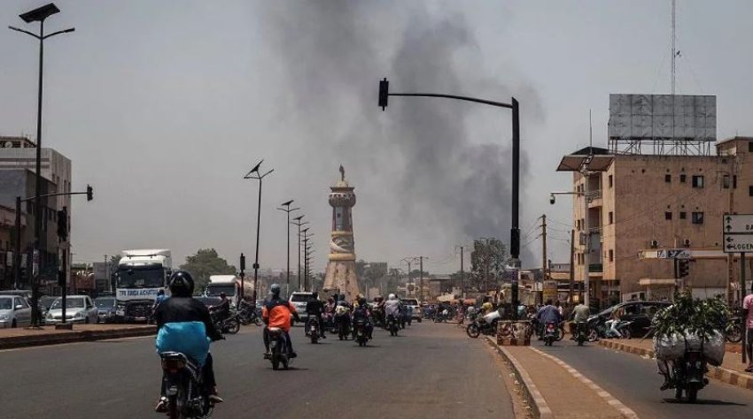 franca u ben thirrje qytetareve te largohen nga mali pas sulmeve te rebeleve 69f209634ef24