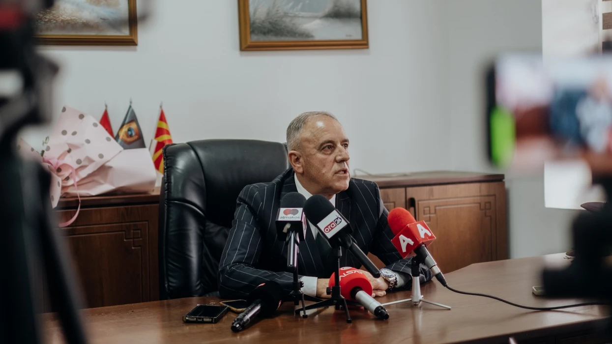 kallezim penal ndaj mendi qyres ka emeruar drejtor pa arsim te pershtatshem 69d3bf7007595