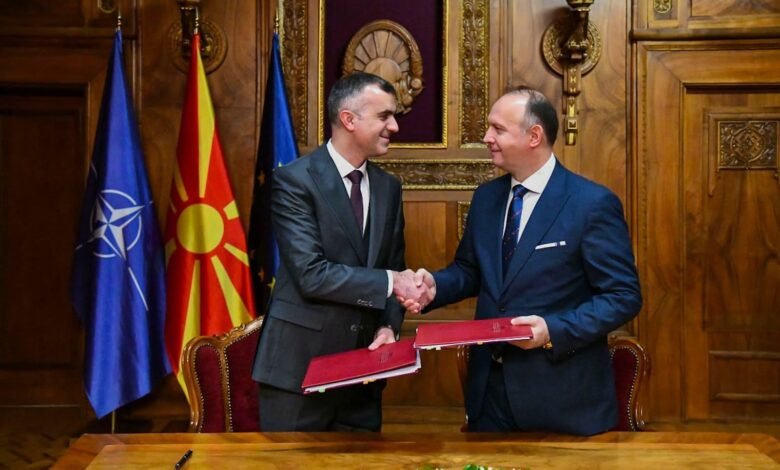 Kryeparlamentari Gashi  Sot në Kuvend nënshkruam Memorandum Bashkëpunimi me Avokatin e Popullit  Faton Selami