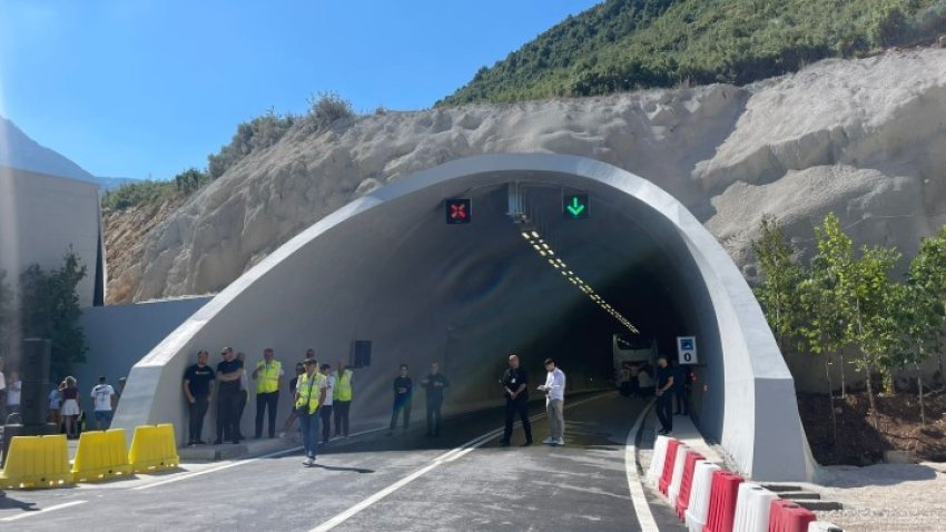 Kushtoi 190 milionë euro nga taksat e shqiptarëve, Tuneli i Llogarasë drejt kalimit te koncensionari! 3 kushtoi 190 milione euro nga taksat e shqiptareve tuneli i llogarase drejt kalimit te koncensionari 69d3b661d2e5b