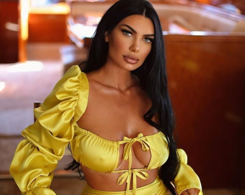 Më në fund Zajmina Vasjari i bën publike imazhet e dy fëmijëve të saj 1 me ne fund zajmina vasjari i ben publike imazhet e dy femijeve te saj 69d6cb7761259