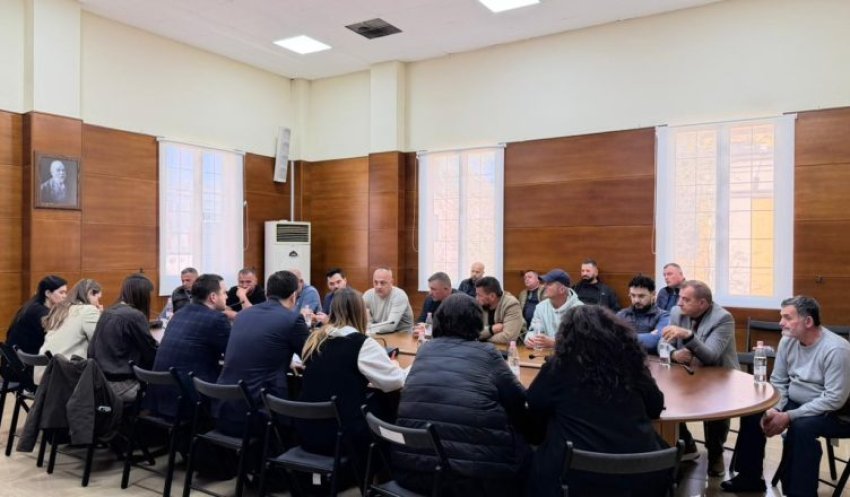 ministri salla ne takim me blegtoret rritje fondesh per blegtorine dhe forcim i kontrolleve per sigurine ushqimore 69d5401e0f300