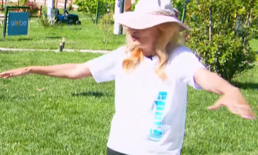 moza teksa kendon komunikon edhe me kamerat o publik vetem ty nuk ta kam friken se shoqeria me ka tradhtuar 69f09d226fd00