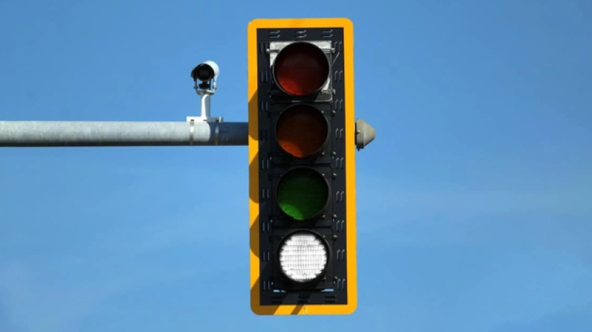 ngjyra e katert po vjen ne semaforet ne rruget e evropes si po e ndryshon e bardha trafikun 69e5b9f69dbe3