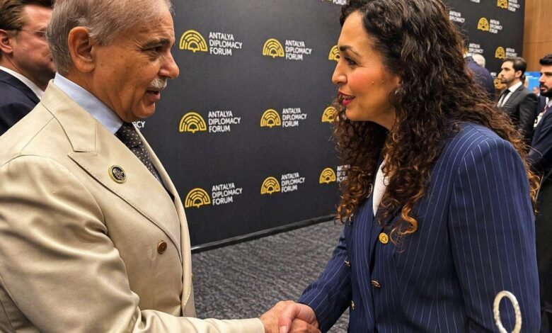 osmani takon kryeministrin e pakistanit ne forumin e diplomacise ne antalya 69e519e2d728a