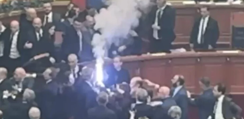 perjashtimet nga seancat plenare deputetet e pd padi ne gjykaten administrative te tiranes kerkojne 69da4de1b8ed3