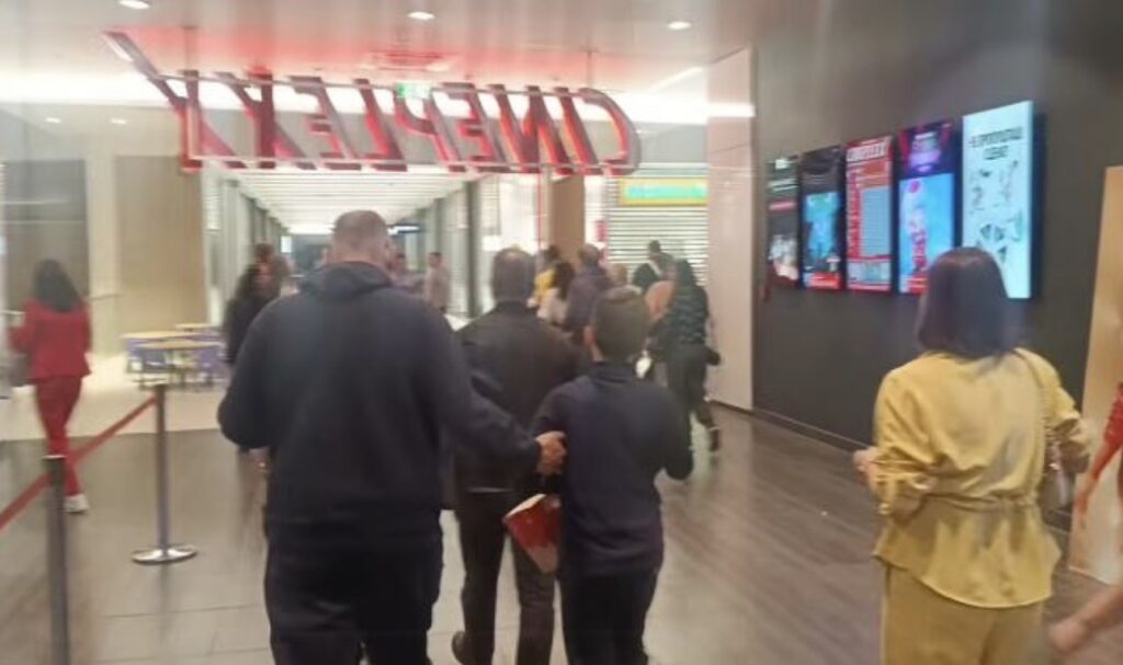 policia alarmi per bombe ne city mall i rreme 69ed204ca84f3