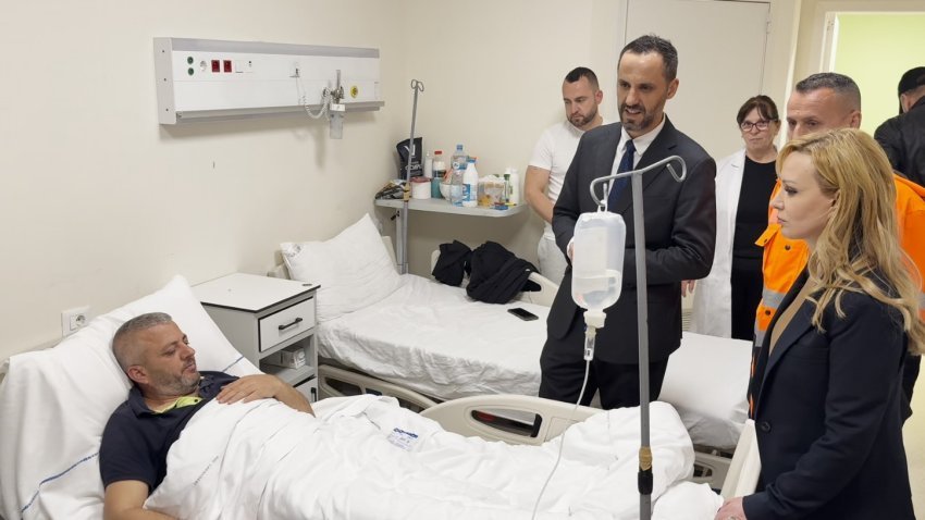 zjarri ne nje pallat ne tirane lamallari viziton ne qsut zjarrfikesit dhe qytetaret e lenduar 69deeb3a341f6