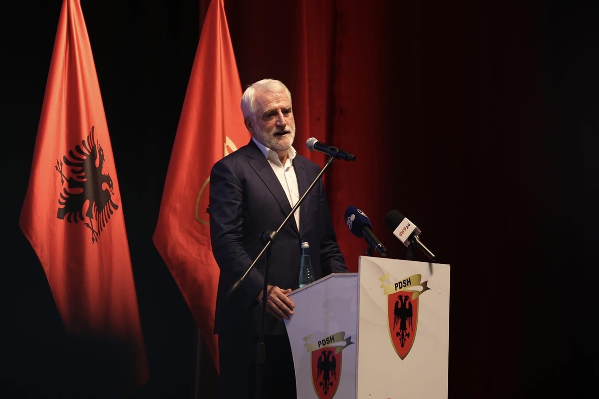 Menduh Thaçi: Ahmeti është takuar tinza disa herë me Mickoskin, më informuan nga VMRO-ja 1 MENDUH THACI