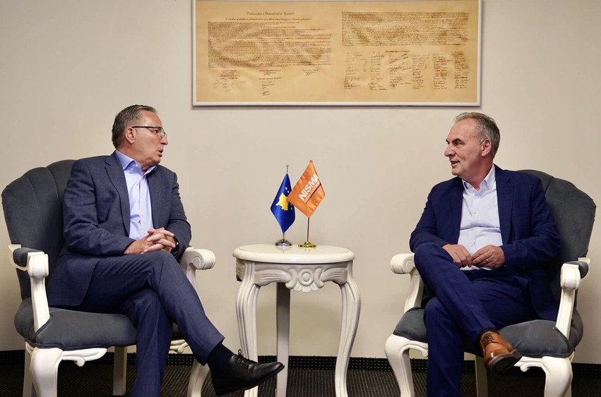 analistet zbulojne prapaskenat e afrimit limaj pdk dhe rolin e gardes se vjeter 6a1c5879d790f
