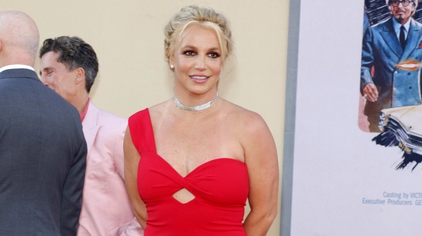britney spears pranon fajesine dhe shpallet fajtore per drejtimin e makines ne gjendje te dehur denohet me 12 muaj mbikqyrje 69f8da8259c3d