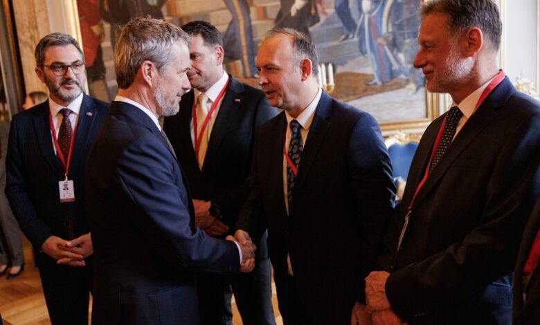 gashi ne keshtjellen christiansborg pjese e pritjes me mbretin frederik
