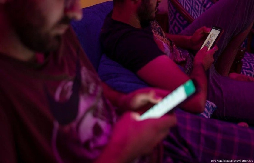 Iran: Pas ndërprerjes, liria e internetit nuk është kthyer 2 iran pas nderprerjes liria e internetit nuk eshte kthyer 6a1b23f207a26