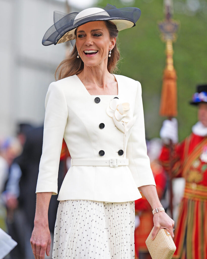 kate middleton shkelqen ne buckingham palace 69ff39c4c0a7e