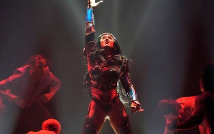 katy perry do te performoje para ndeshjes se pare te kupes se botes 69ff01840f38c