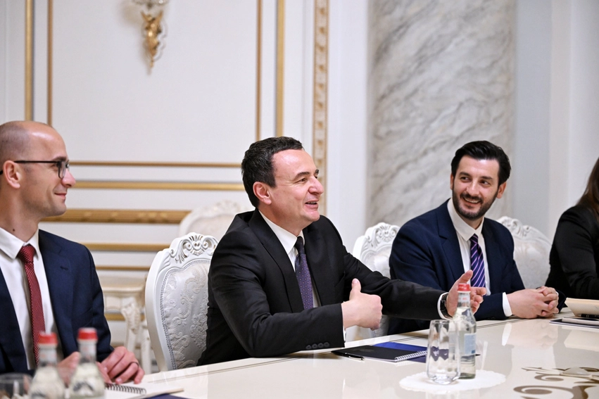 kryeministri ne detyre kurti u prit ne takim nga kryeministri i armenise pashinyan 69f76acb3d3ed