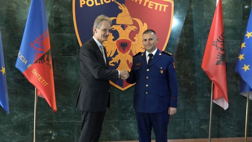 kryepolici hita pret ambasadorin e holandes merr leter edhe nga homologia knol bashkepunim ne luften kunder krimit te organizuar dhe nderkufitar 6a18647756a9c